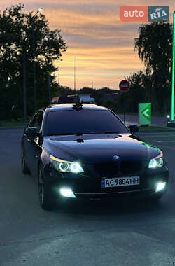 Седан BMW 5 Series 2009 в 