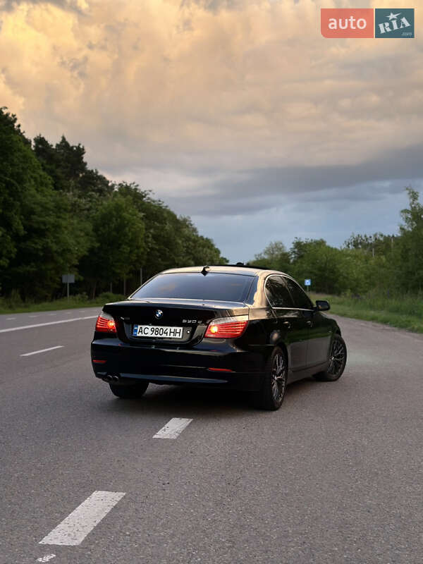 Седан BMW 5 Series 2009 в Владимире