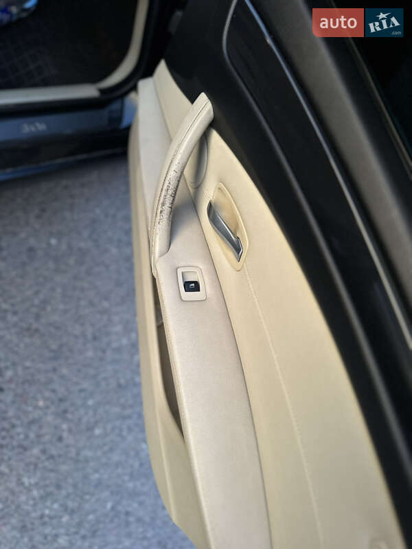 Седан BMW 5 Series 2009 в Владимире