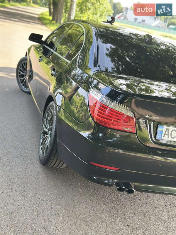 Седан BMW 5 Series 2009 в Владимире