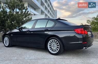 Седан BMW 5 Series 2012 в 