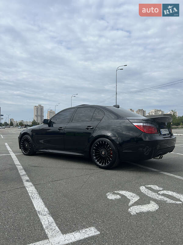 BMW 5 Series 2004