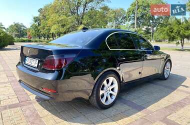 Седан BMW 5 Series 2005 в 