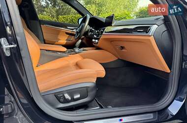 Седан BMW 5 Series 2020 в 