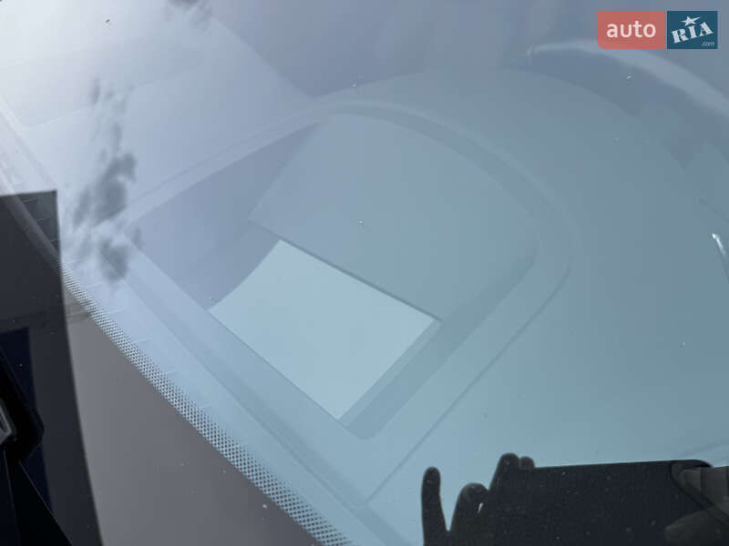 Седан BMW 5 Series 2015 в Ковеле