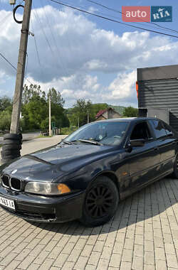 Седан BMW 5 Series 1998 в Нересниці