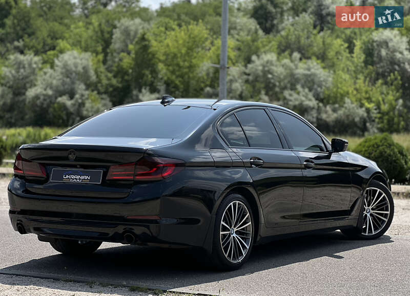 Седан BMW 5 Series 2018 в Дніпрі