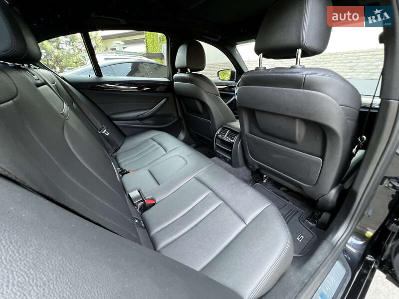 Седан BMW 5 Series 2018 в Дніпрі