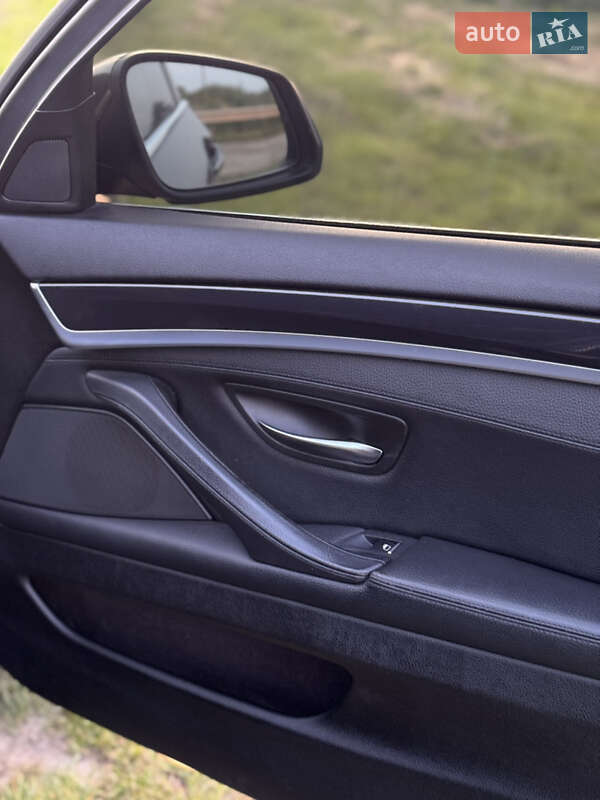 Седан BMW 5 Series 2014 в Луцьку