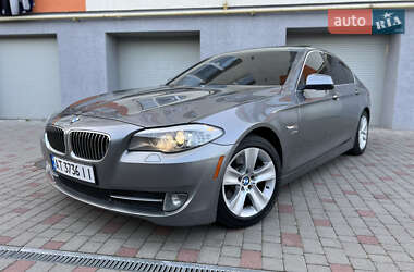 Седан BMW 5 Series 2012 в 