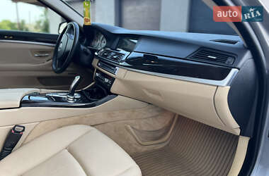 Седан BMW 5 Series 2012 в 