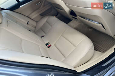 Седан BMW 5 Series 2012 в 
