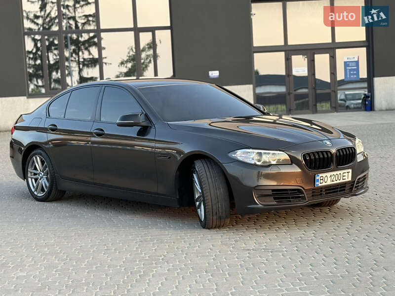 Седан BMW 5 Series 2015 в Тернополе