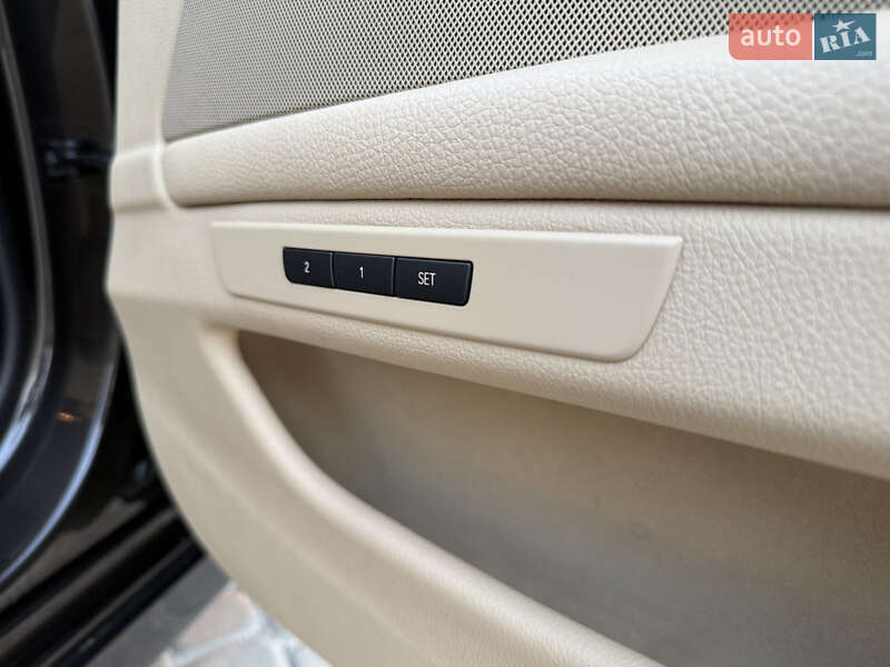 Седан BMW 5 Series 2015 в Тернополе