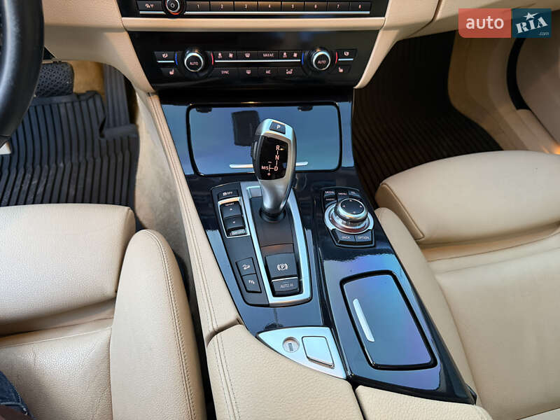 Седан BMW 5 Series 2015 в Тернополе