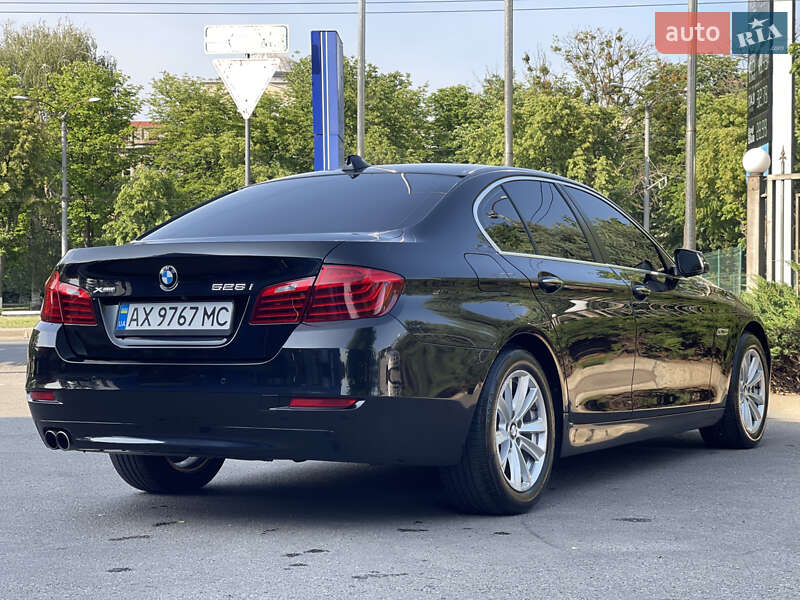 Седан BMW 5 Series 2013 в Харкові