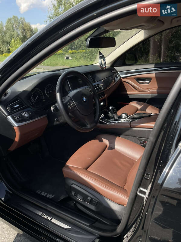 Седан BMW 5 Series 2014 в Буче