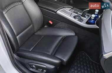 Седан BMW 5 Series 2014 в 