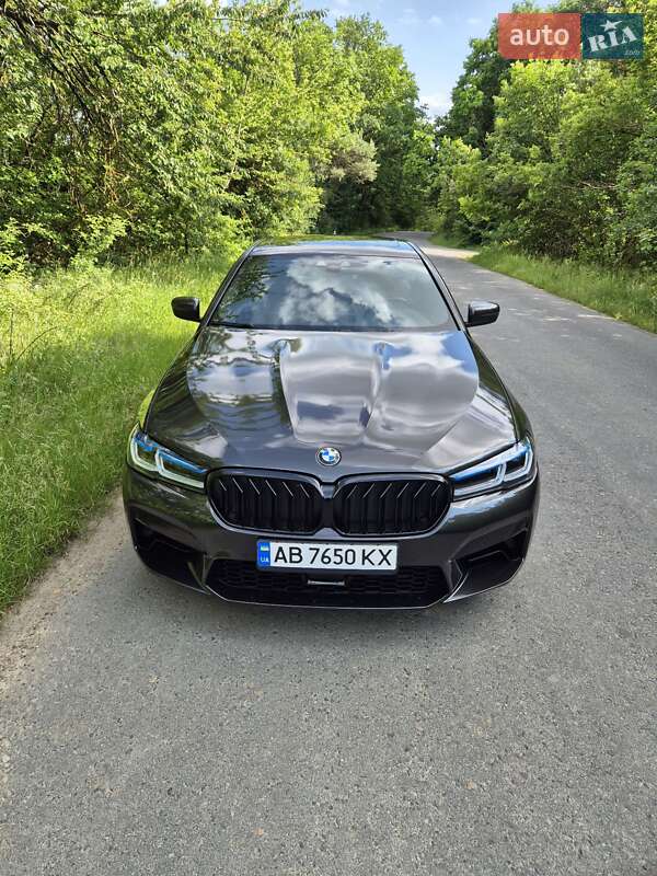 Седан BMW 5 Series 2018 в Шаргороде