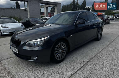 Седан BMW 5 Series 2009 в 