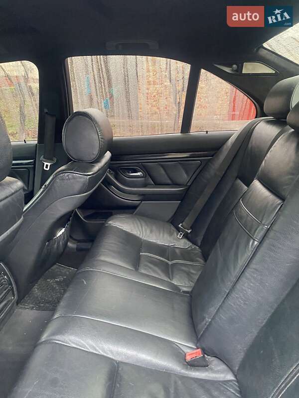 Седан BMW 5 Series 2001 в Вишневом фото 11 Седан BMW 5 Series 2001 в Вишневом