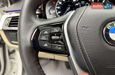 Седан BMW 5 Series 2018 в 