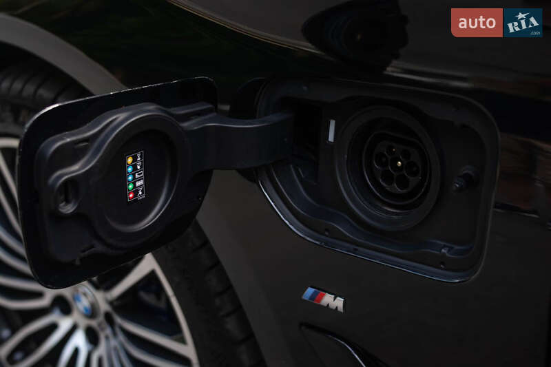 Седан BMW 5 Series 2019 в Ужгороді