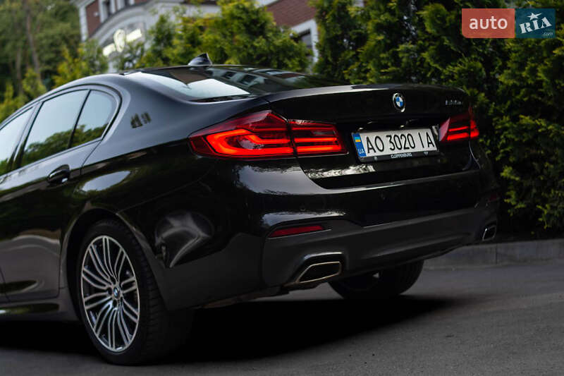 Седан BMW 5 Series 2019 в Ужгороді