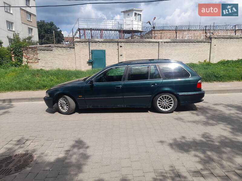 Універсал BMW 5 Series 2000 в Львові