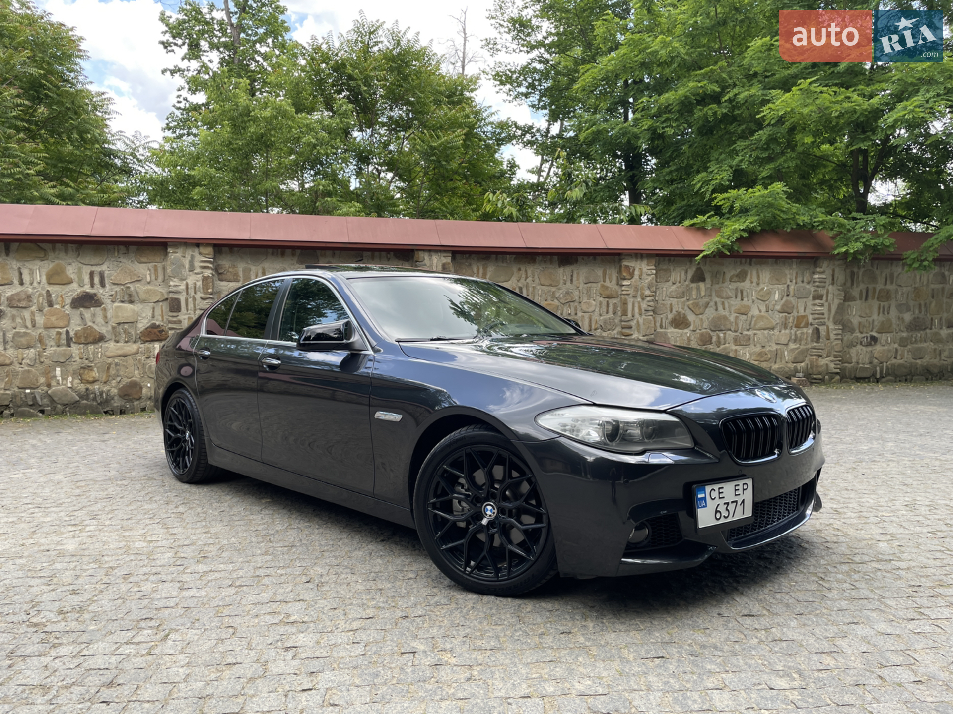2012 BMW 5er - мініатюра 2