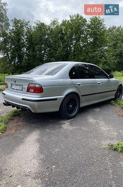 Седан BMW 5 Series 2002 в 