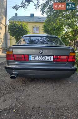 Седан BMW 5 Series 1989 в Черновцах