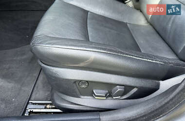 Седан BMW 5 Series 2012 в 