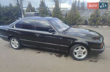 Седан BMW 5 Series 1992 в Львове