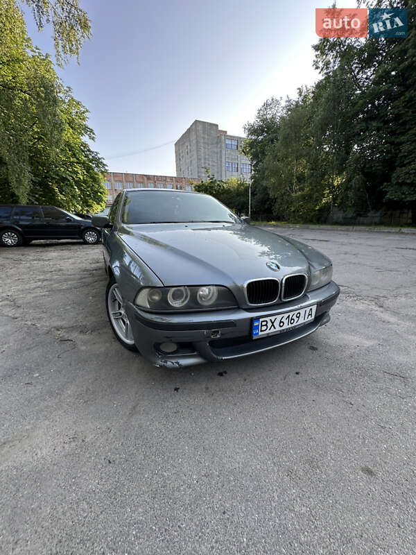 Седан BMW 5 Series 1999 в 