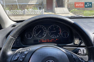 Седан BMW 5 Series 2002 в  фото 10 Седан BMW 5 Series 2002 в