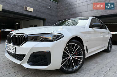 Седан BMW 5 Series 2020 в 