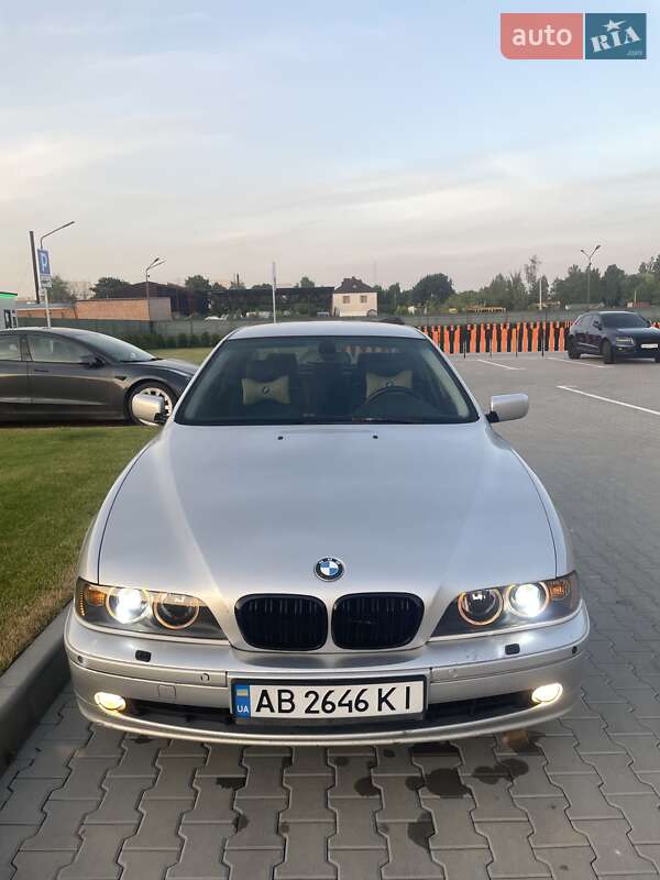 BMW 5 Series 2003