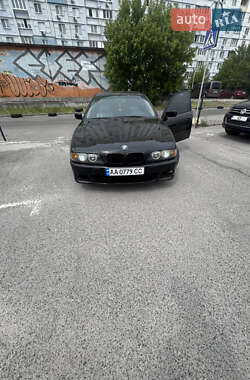 Седан BMW 5 Series 2000 в 