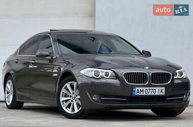 Седан BMW 5 Series 2011 в Сарнах