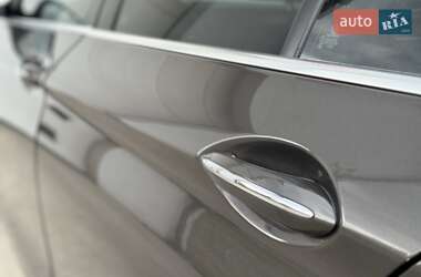 Седан BMW 5 Series 2011 в 