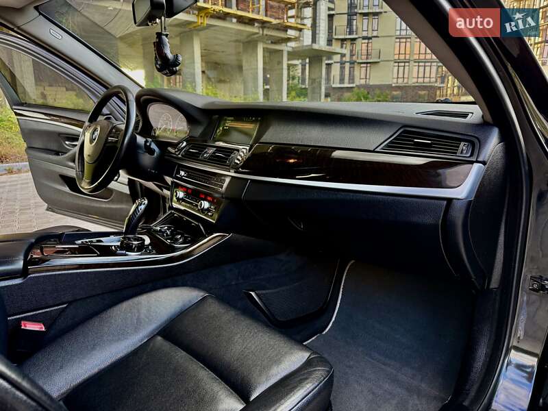 Седан BMW 5 Series 2013 в Одессе