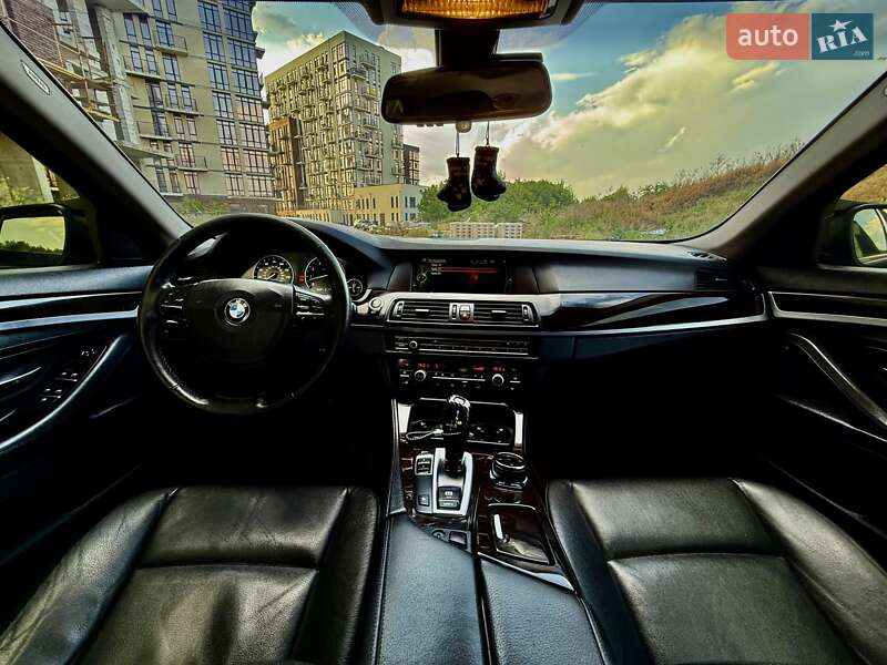 Седан BMW 5 Series 2013 в Одессе