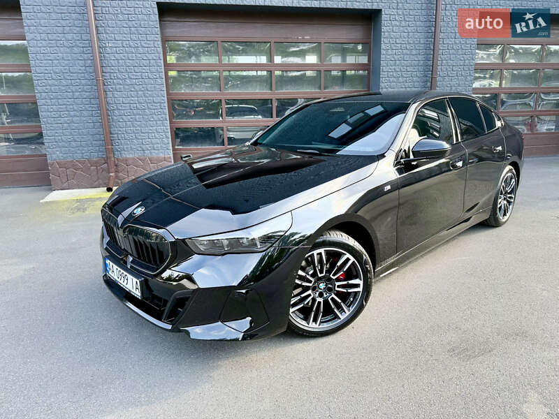 BMW 5 Series 2023