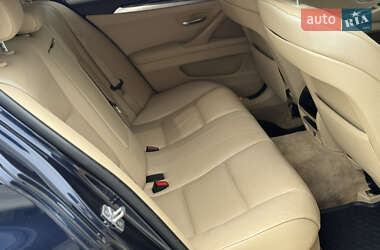 Седан BMW 5 Series 2012 в 