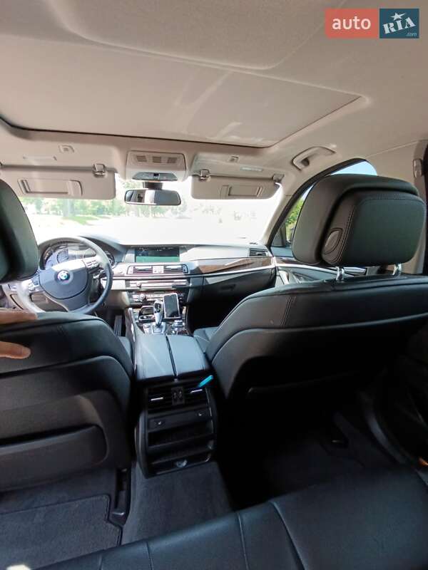 Седан BMW 5 Series 2013 в Ивано-Франковске