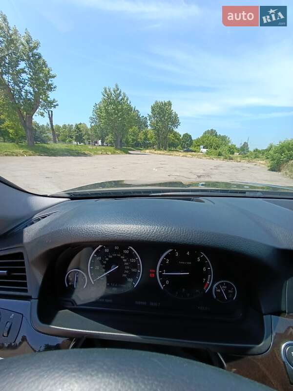 Седан BMW 5 Series 2013 в Ивано-Франковске