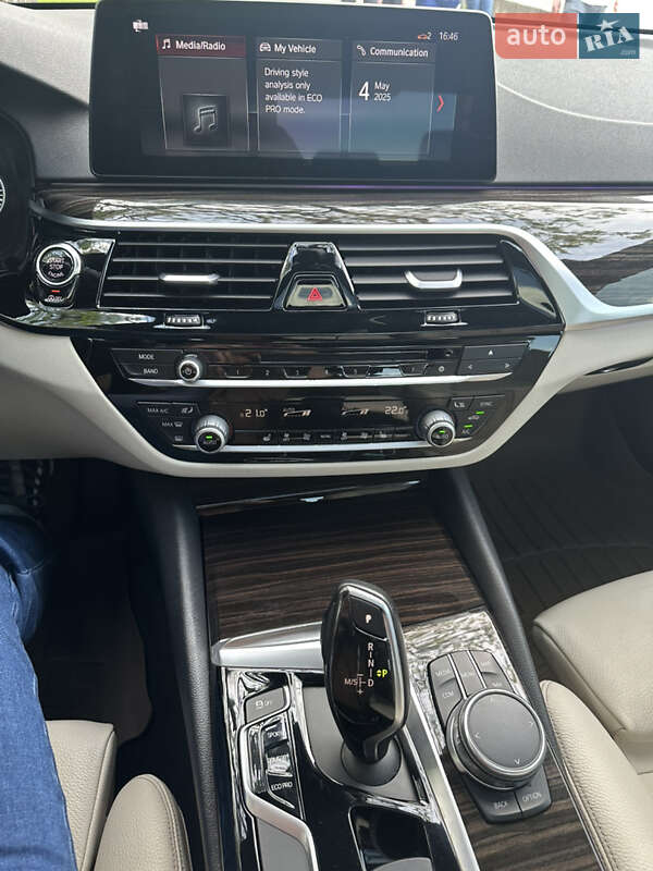 Седан BMW 5 Series 2017 в Киеве