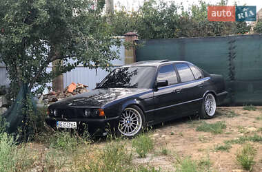 Седан BMW 5 Series 1993 в Миколаєві