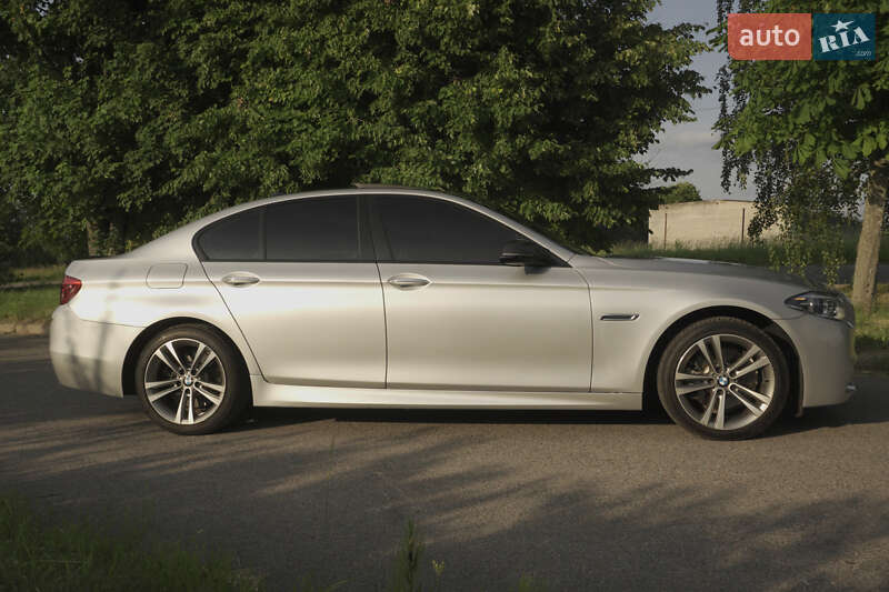 Седан BMW 5 Series 2016 в Ременеві